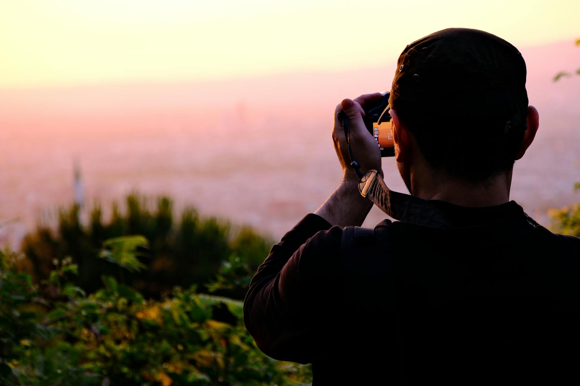 How to Shoot Golden Hour: A Travel Photographer's Practical Guide